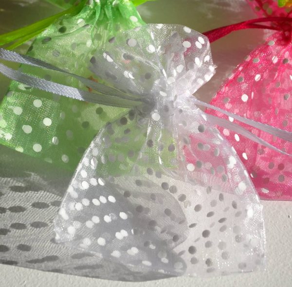 Bourses Sachets cadeaux tissu organdi blanc à pois blancs PM pour mariages, fêtes et soirées SANTEX pour les Commerces et les Boutiques